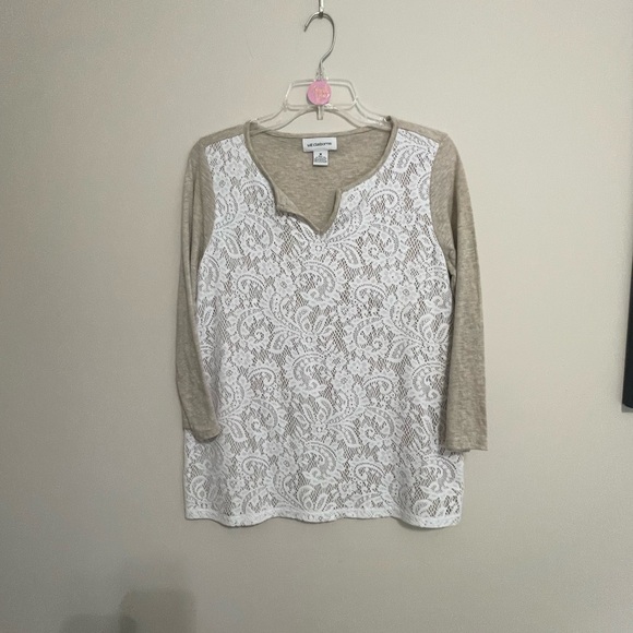 Liz Claiborne Tops - Liz Claiborne Cream Color Women's shirt ~ Size Medium ~ casual and comfy